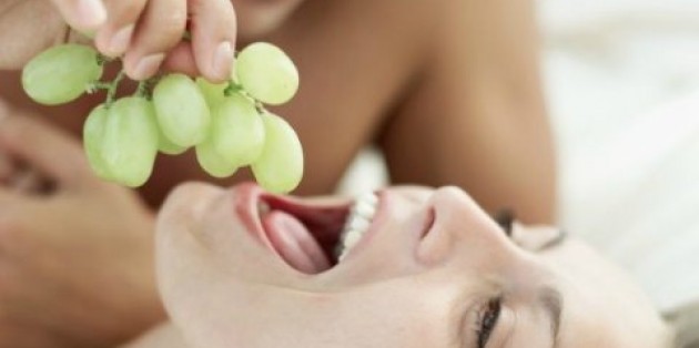 Sex with Food: 4 Great Ideas to Enhance Foreplay with Food